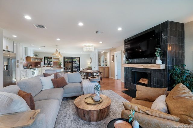 130 BREES BLVD, San Antonio, TX 78209