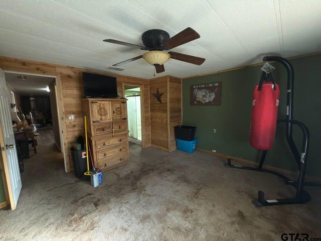 2472 Lovely, Chandler, TX 75758