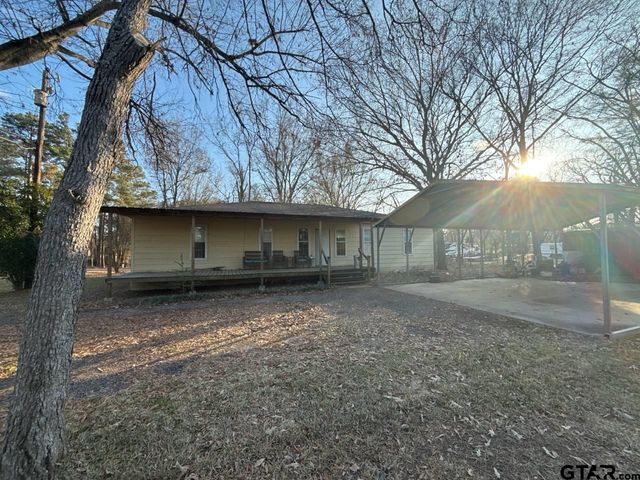 2472 Lovely, Chandler, TX 75758