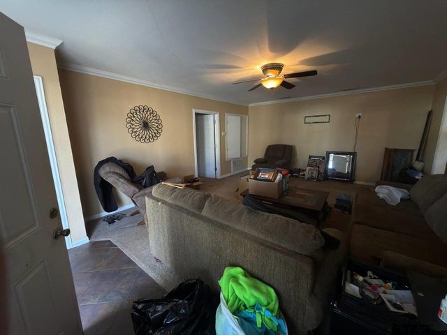 2472 Lovely, Chandler, TX 75758