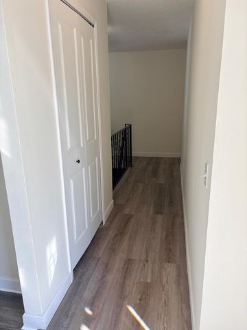 5885 Hidden Oaks Circle SE, Prior Lake, MN 55372