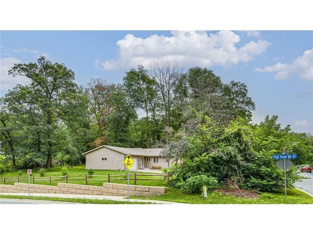5885 Hidden Oaks Circle SE, Prior Lake, MN 55372