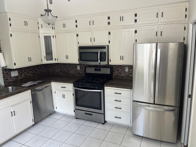 5885 Hidden Oaks Circle SE, Prior Lake, MN 55372