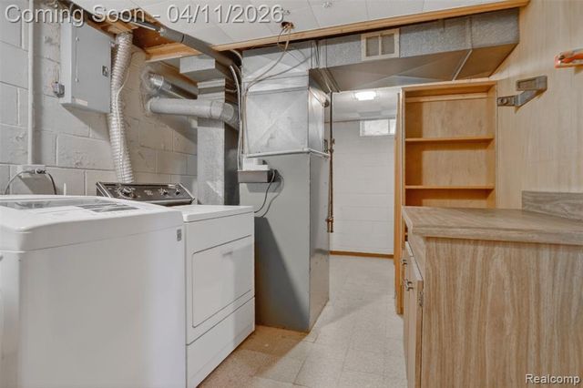11480 Hanford Drive, Warren, MI 48093