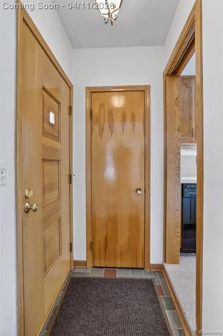 11480 Hanford Drive, Warren, MI 48093
