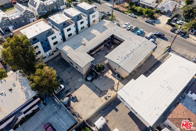 820 Chestnut Avenue, Los Angeles, CA 90042