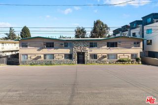 820 Chestnut Avenue, Los Angeles, CA 90042