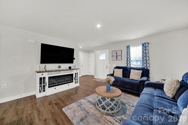 515 Grandiflora Avenue, Lancaster, SC 29720