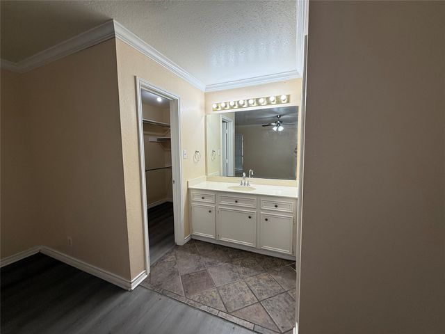 503 Lexington Drive, Corsicana, TX 75110