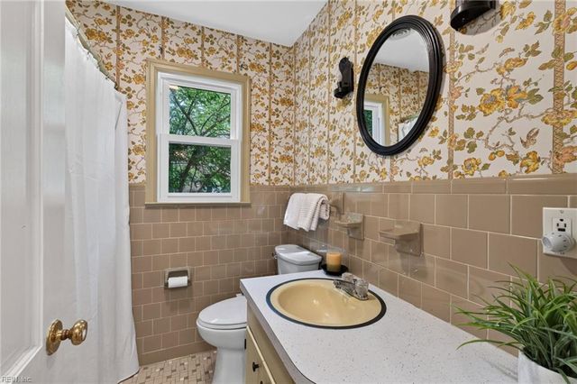 507 Windemere RD, Newport News, VA 23602