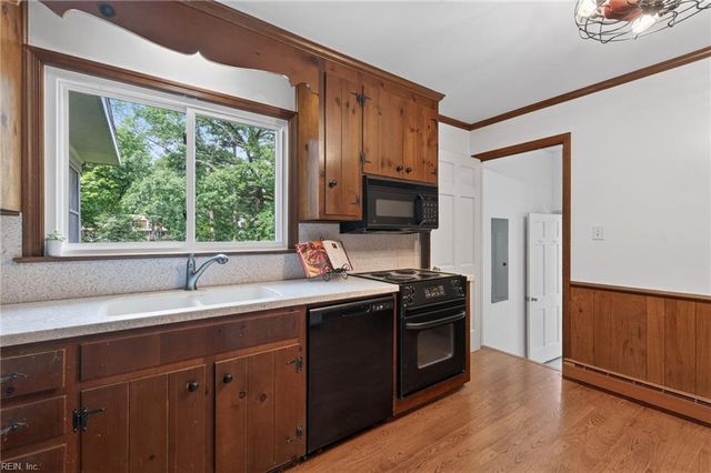 507 Windemere RD, Newport News, VA 23602