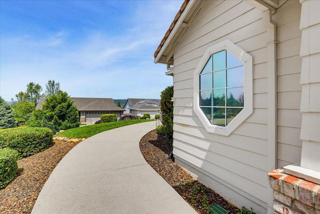114 Defiant Way, Grass Valley, CA 95945