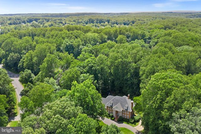 190 FALCON RIDGE RD, Great Falls, VA 22066