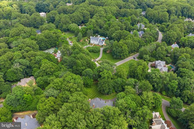 190 FALCON RIDGE RD, Great Falls, VA 22066