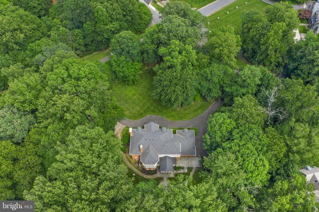 190 FALCON RIDGE RD, Great Falls, VA 22066