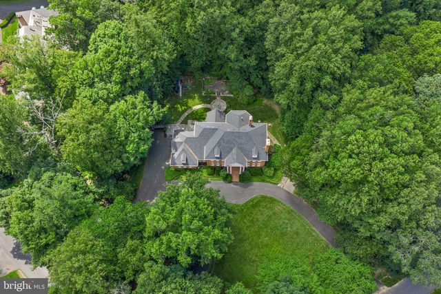 190 FALCON RIDGE RD, Great Falls, VA 22066