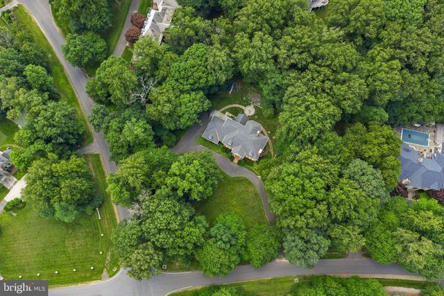 190 FALCON RIDGE RD, Great Falls, VA 22066