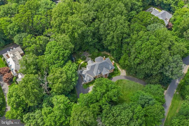 190 FALCON RIDGE RD, Great Falls, VA 22066