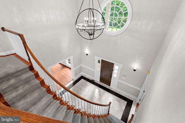 190 FALCON RIDGE RD, Great Falls, VA 22066