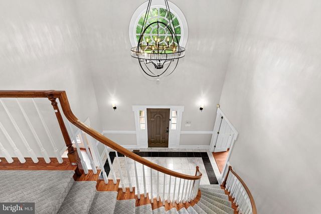 190 FALCON RIDGE RD, Great Falls, VA 22066