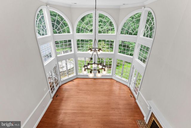190 FALCON RIDGE RD, Great Falls, VA 22066