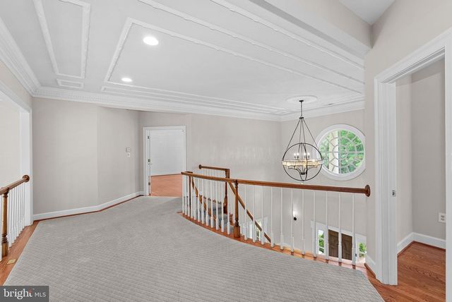 190 FALCON RIDGE RD, Great Falls, VA 22066