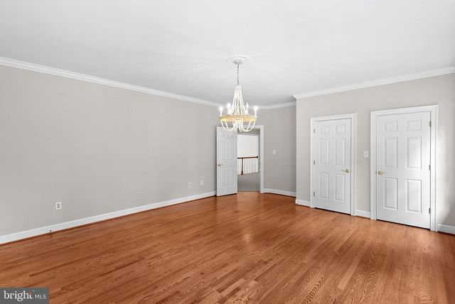 190 FALCON RIDGE RD, Great Falls, VA 22066