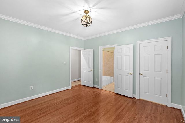190 FALCON RIDGE RD, Great Falls, VA 22066