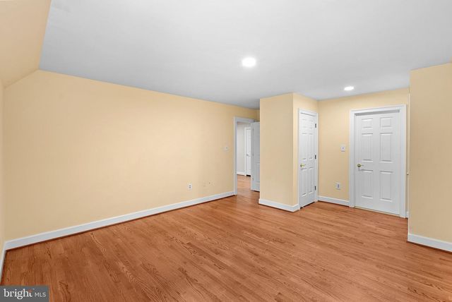 190 FALCON RIDGE RD, Great Falls, VA 22066