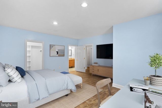 190 FALCON RIDGE RD, Great Falls, VA 22066