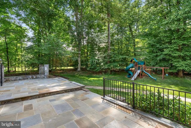 190 FALCON RIDGE RD, Great Falls, VA 22066