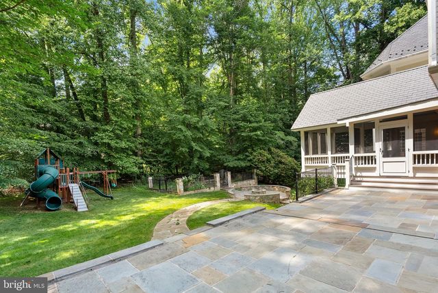 190 FALCON RIDGE RD, Great Falls, VA 22066