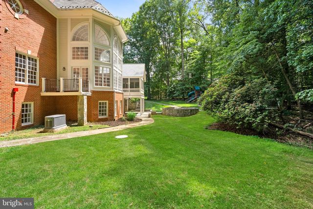 190 FALCON RIDGE RD, Great Falls, VA 22066