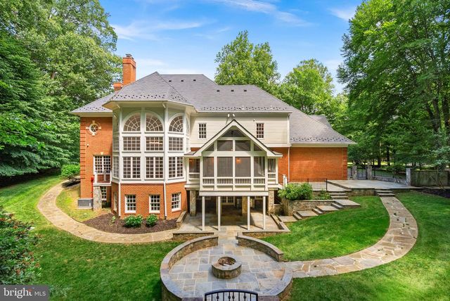 190 FALCON RIDGE RD, Great Falls, VA 22066
