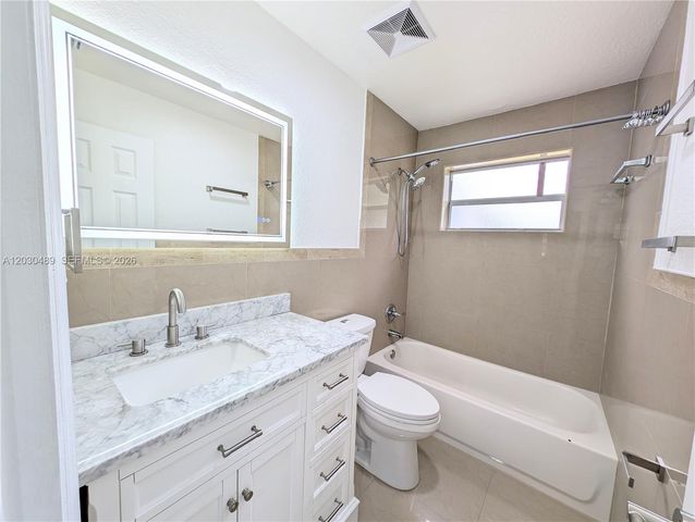 3221 NW 12th Pl, Lauderhill, FL 33311