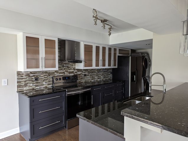 8122 160th Street, Tinley Park, IL 60477