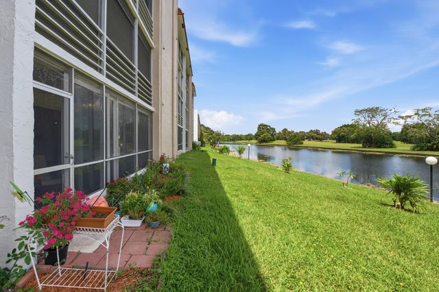3601 INVERRARY Drive 107, Lauderhill, FL 33319