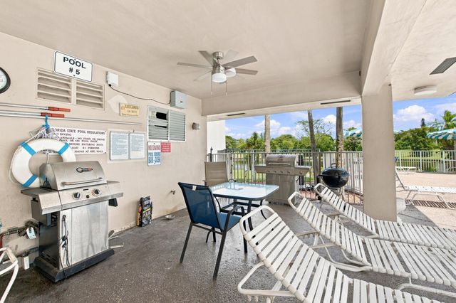3601 INVERRARY Drive 107, Lauderhill, FL 33319