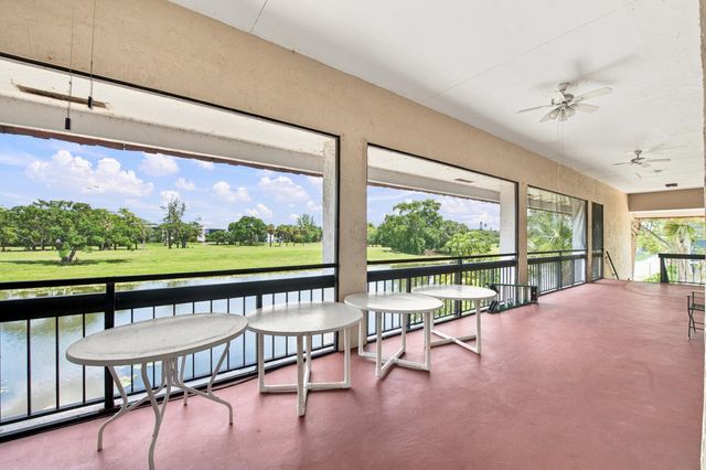 3601 INVERRARY Drive 107, Lauderhill, FL 33319