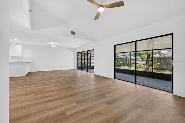 5106 PENNSBURY DRIVE, Tampa, FL 33624