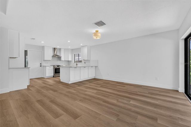 5106 PENNSBURY DRIVE, Tampa, FL 33624