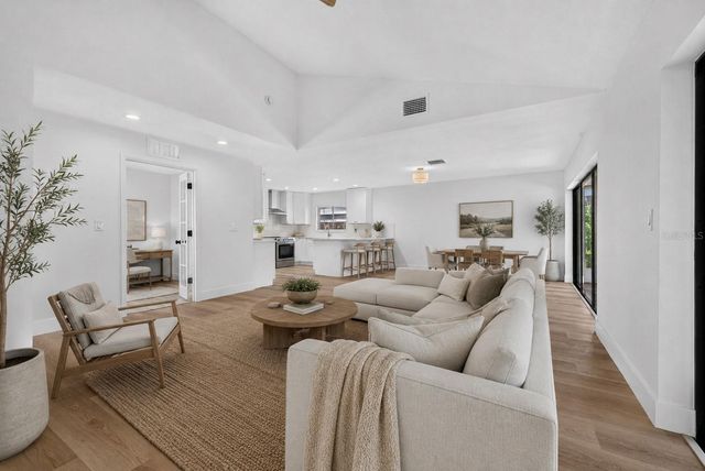 5106 PENNSBURY DRIVE, Tampa, FL 33624