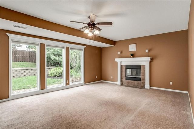 18109 Guinevere Court, Smithville, MO 64089