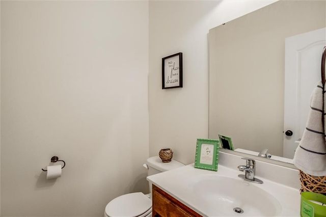 18109 Guinevere Court, Smithville, MO 64089