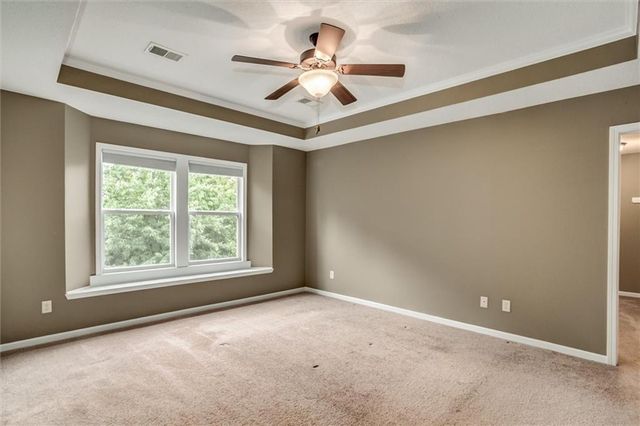 18109 Guinevere Court, Smithville, MO 64089