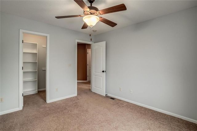18109 Guinevere Court, Smithville, MO 64089