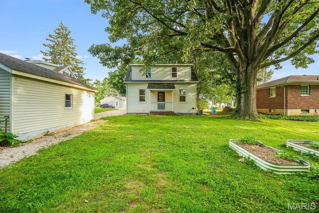 829 W Bottom Avenue, Columbia, IL 62236
