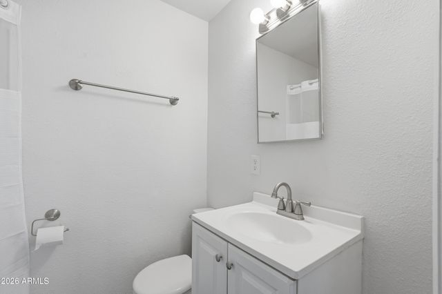 623 S Country Club Drive 11, Mesa, AZ 85210