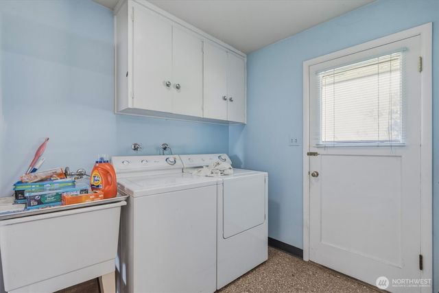 2014 Ocean Beach Highway, Longview, WA 98632