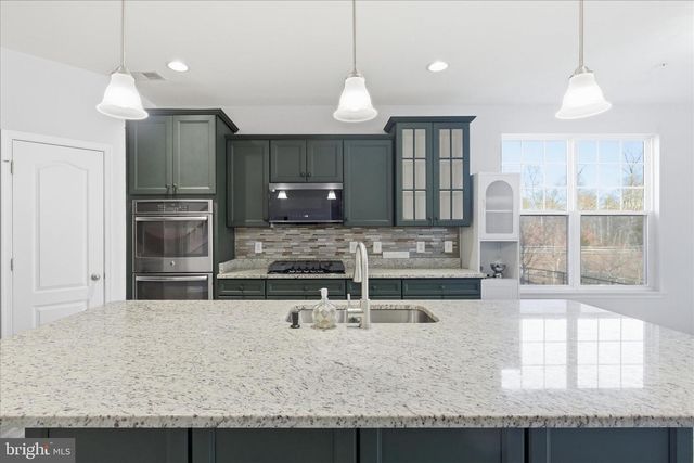 6423 OCELOT ST, Waldorf, MD 20603